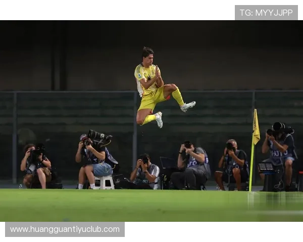 意甲最新积分榜解析各队排名变化与赛季前景展望